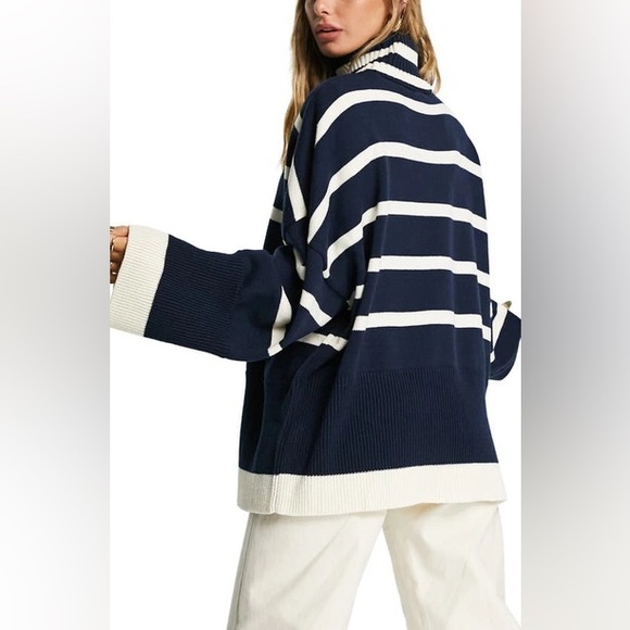 Topshop Oversize Turtleneck (Blue Multi - Size Small) - Picture 2 of 6